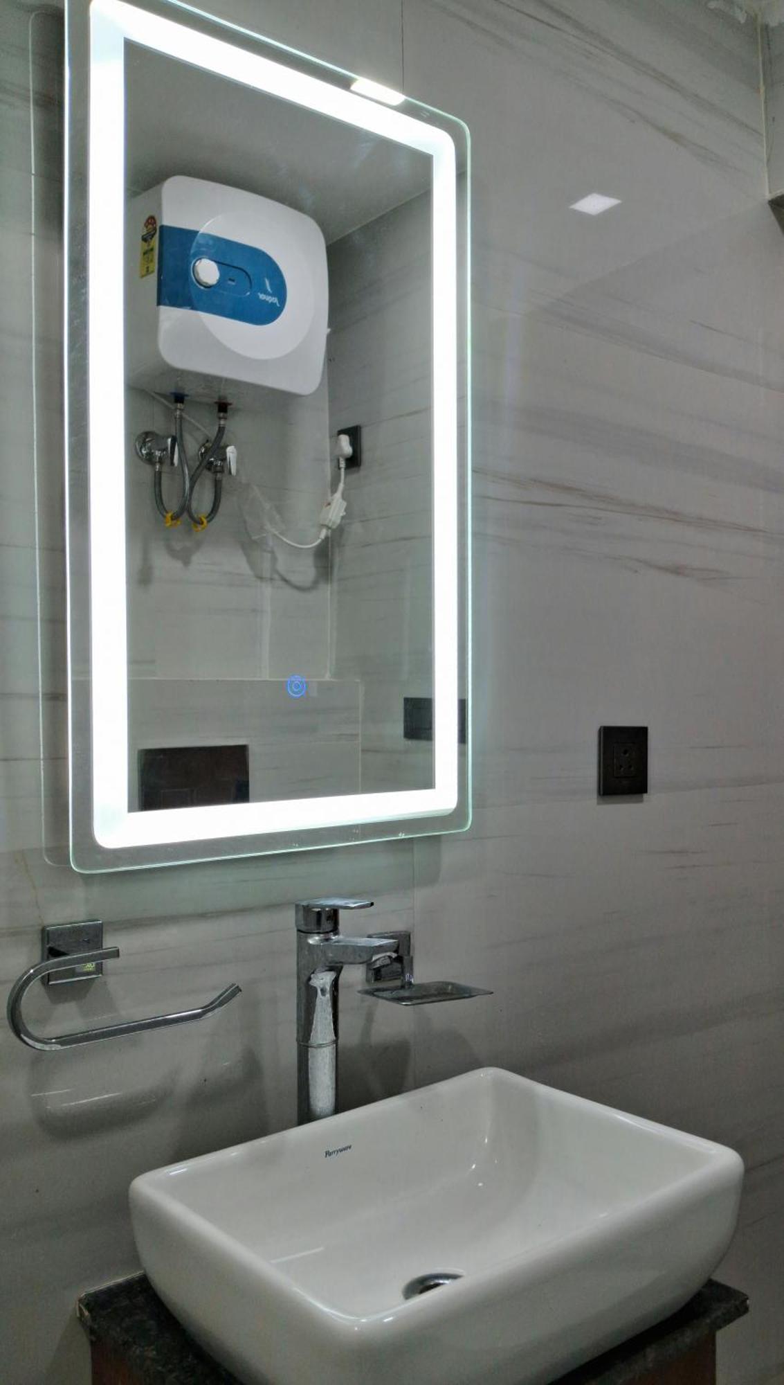 Emerald Suites Greater Noida Room photo